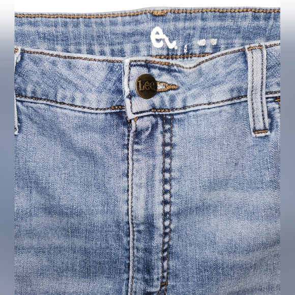 Lee Mid-rise Bermuda Denim Shorts Size 22 - Picture 3 of 11